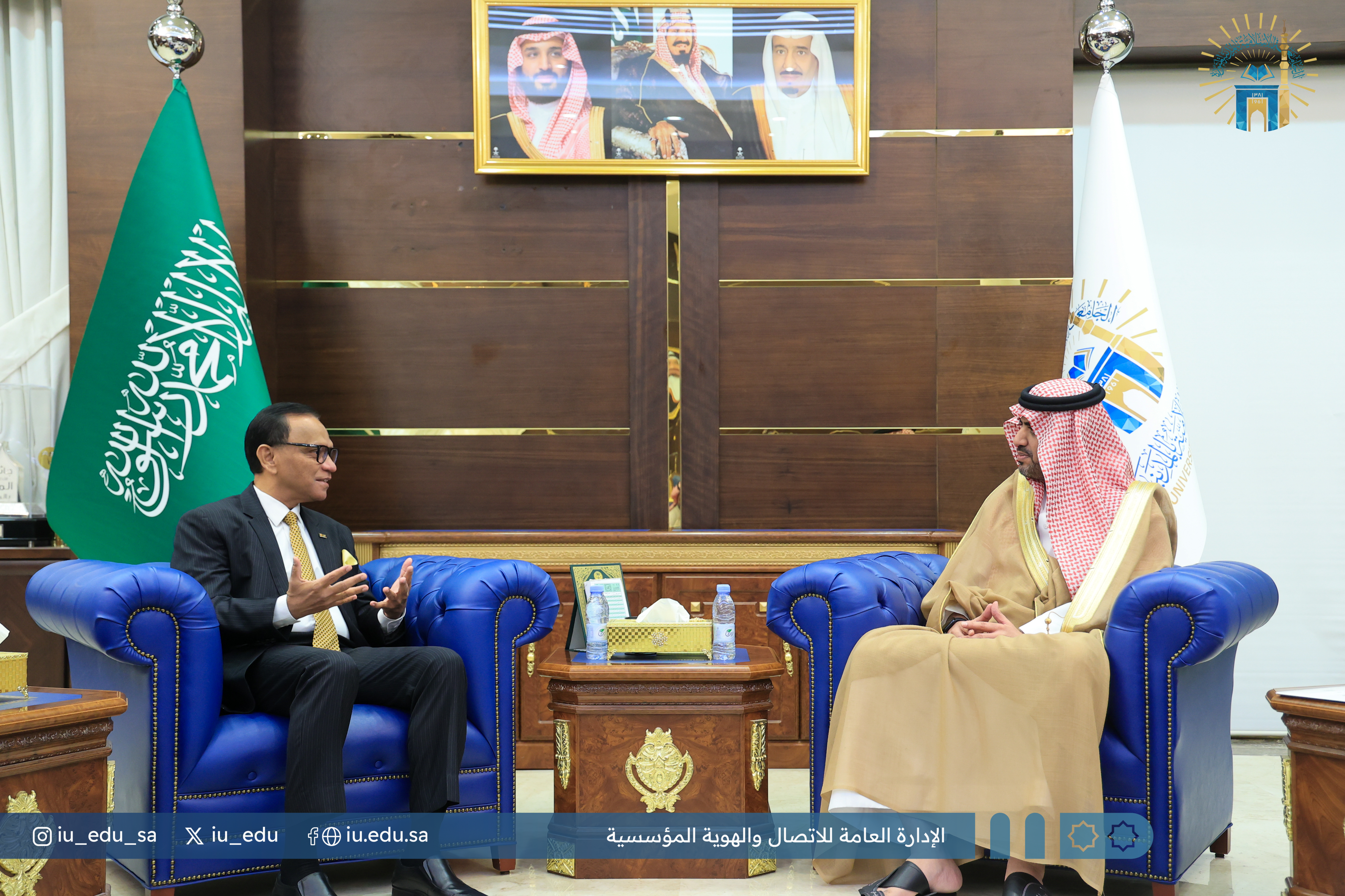 رئيس الجامعة الإسلامية د. صالح بن علي العقلا، يستقبل سعادة السفير السريلانكي لدى المملكة.